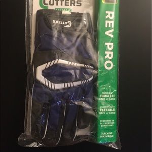 Cutters Rev Pro football gloves