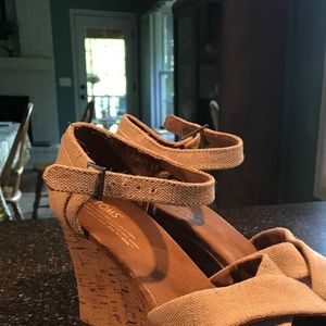 Cute toms wedges
