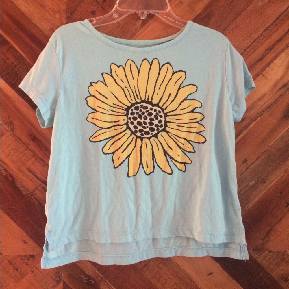 Trendy sunflower crop top