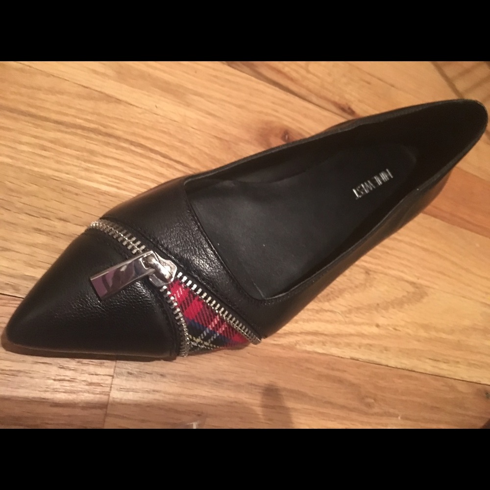 Never Worn Nine West Plaid Peekaboo Flats