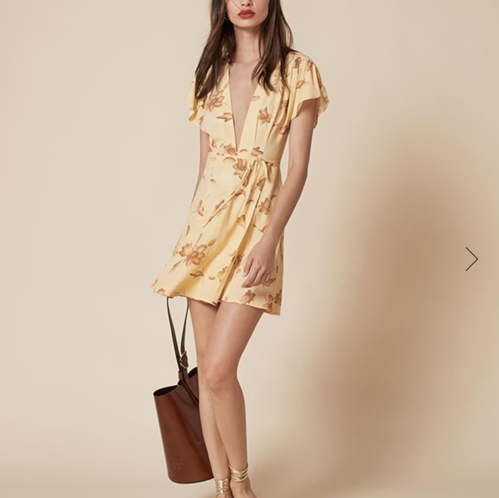 Ref mini wrap dress in great condition