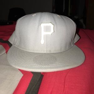 Pittsburgh Pirates Fitted Hat