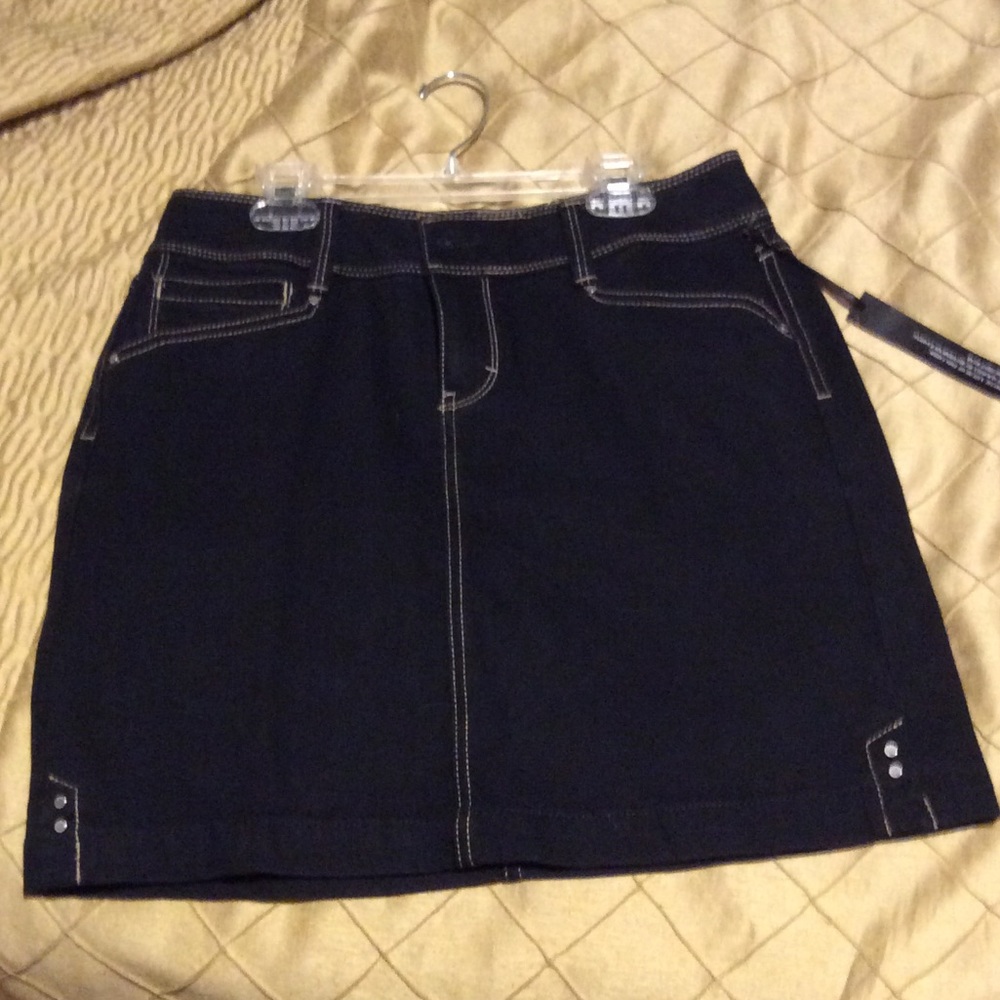 NWT WHBM DARK EMBELLISH JEAN SKIRT