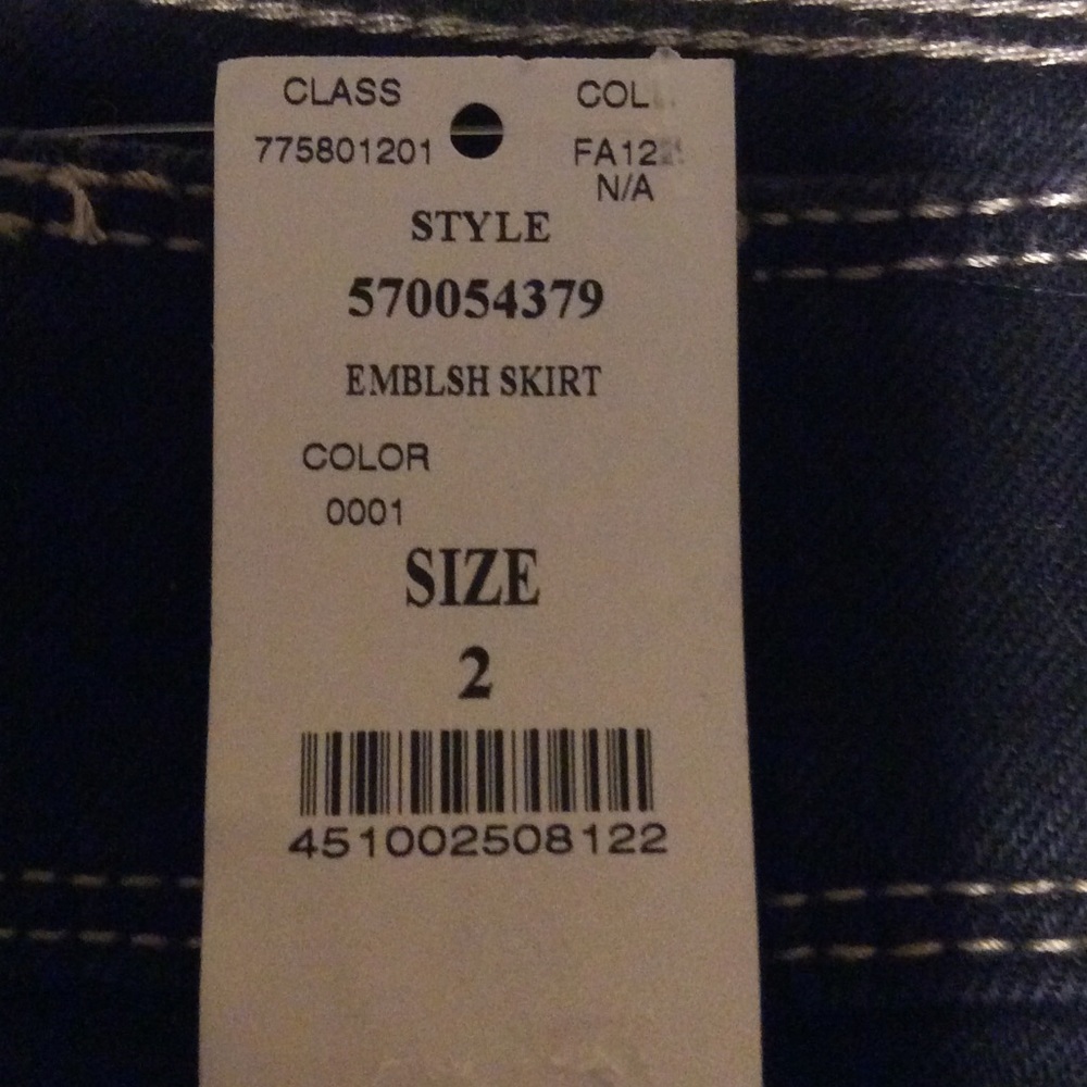 NWT WHBM DARK EMBELLISH JEAN SKIRT - Picture 5 of 5