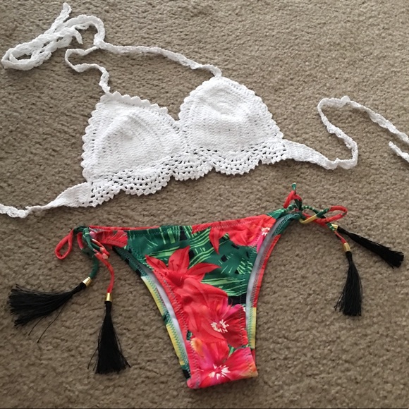 🔥Tropical Bikini Bottoms 🔥 - Picture 5 of 7