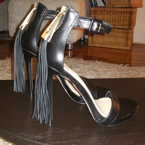 🎈SOLD🎈Brian Atwood Tosca Tassel Ankle-Strap, 6.5 - Picture 2 of 8