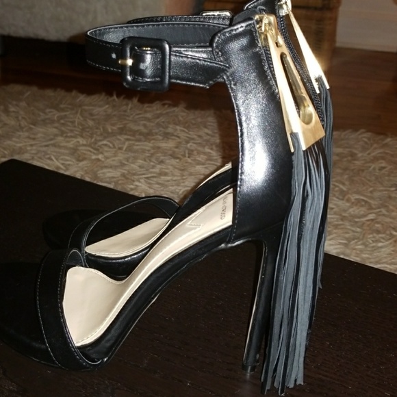 🎈SOLD🎈Brian Atwood Tosca Tassel Ankle-Strap, 6.5 - Picture 6 of 8