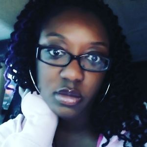 Meet your Posher, Deana