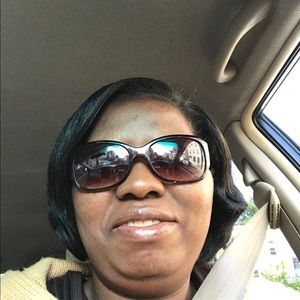 Meet your Posher, Marie