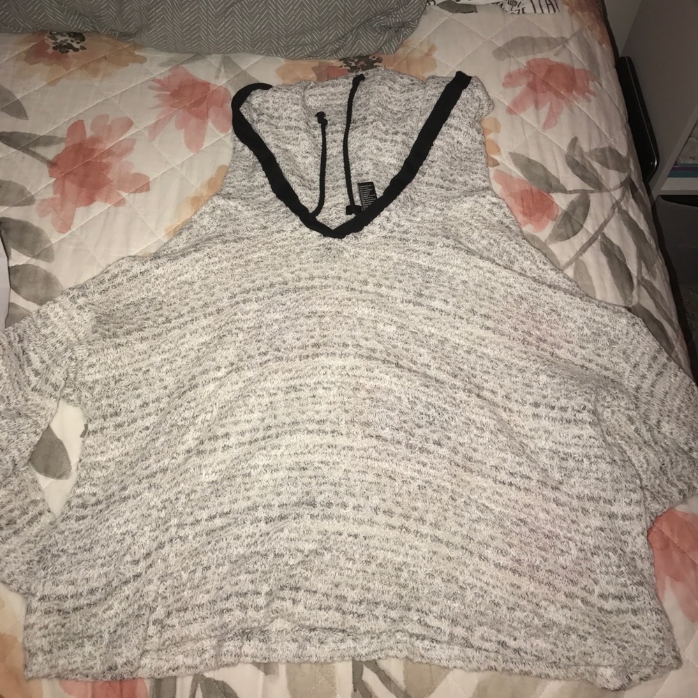 Hooded forever 21 crop sweater