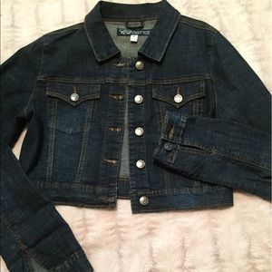Cropped dark wash jean jacket