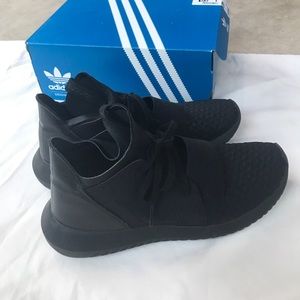 ADIDAS Tubulars women's size 8! *brand new*