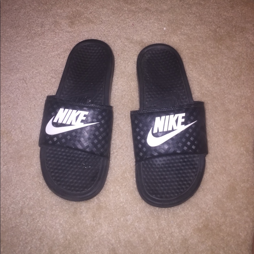 nike slides