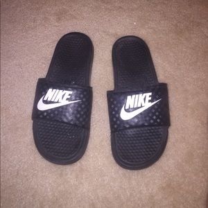 nike slides