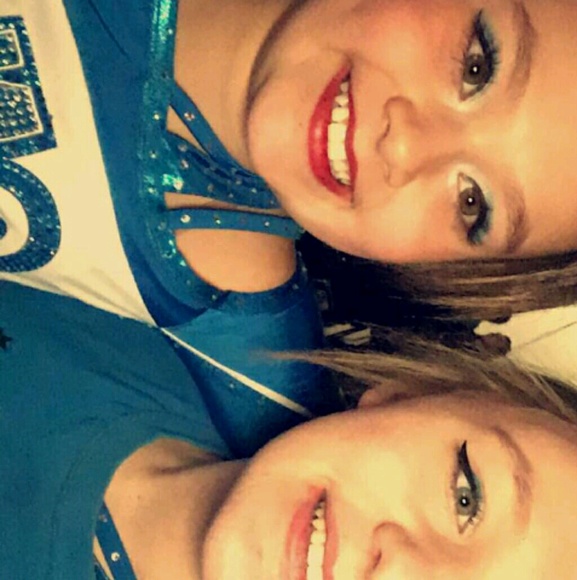 Meet your Posher, Kenz - Picture 1 of 1