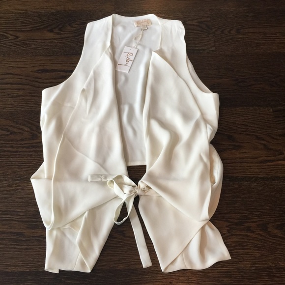 Rieley Vest - Picture 2 of 8