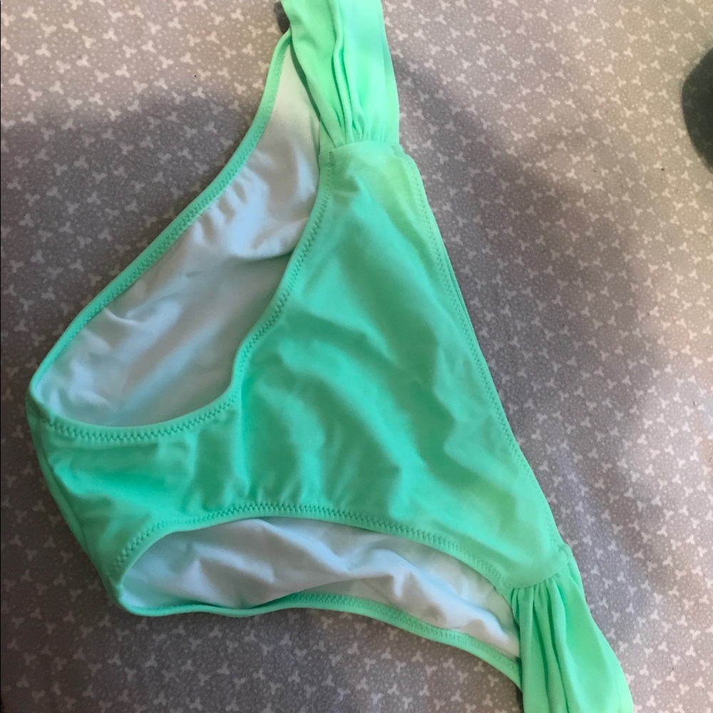 VS L Knockout Bikini bottom