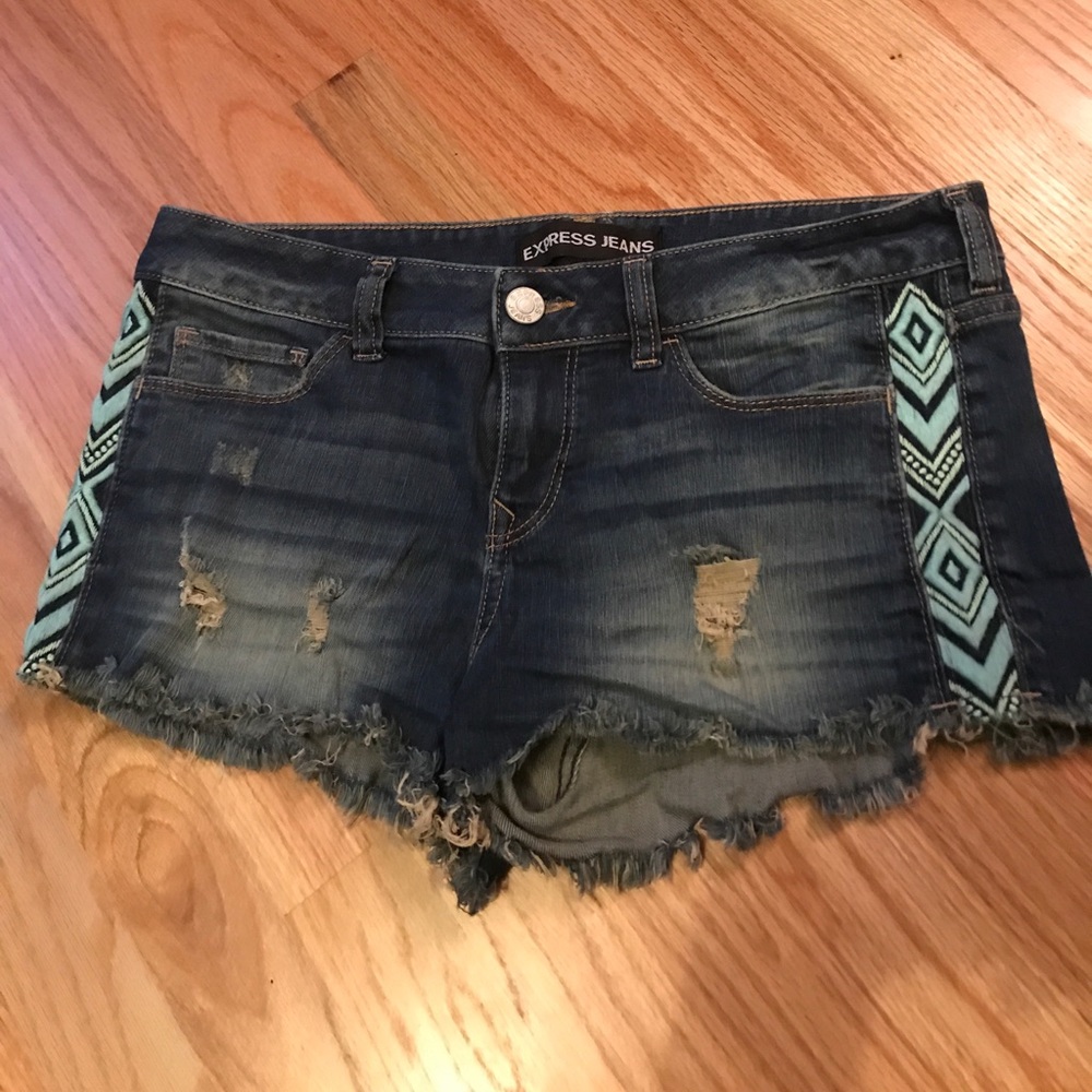 Sold on another platform -NWOT express jean shorts perfect condition