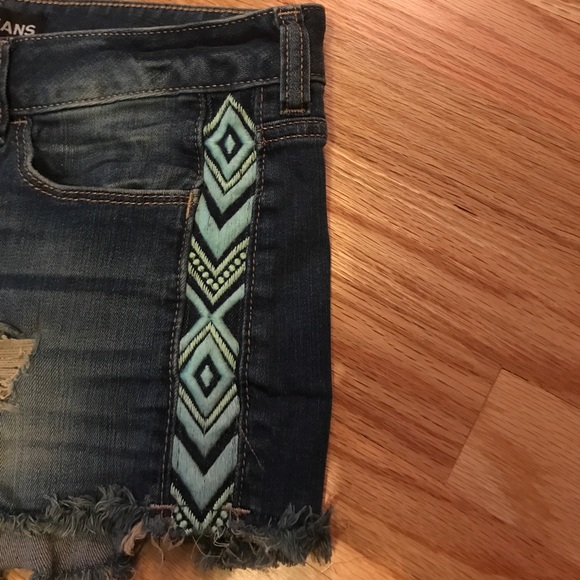 Sold on another platform -NWOT express jean shorts perfect condition - Picture 2 of 4
