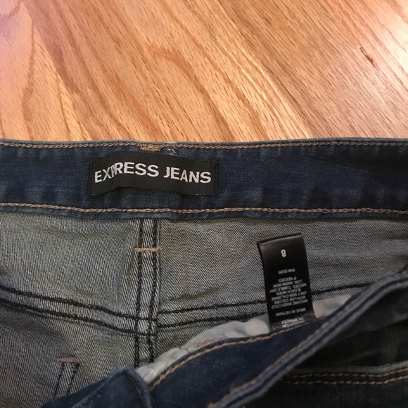 Sold on another platform -NWOT express jean shorts perfect condition - Picture 3 of 4