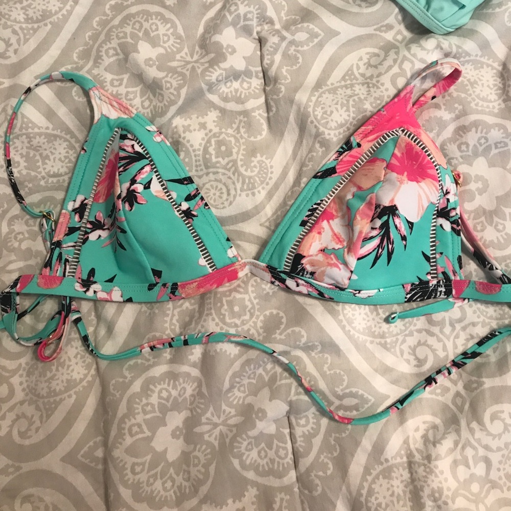 floral triangle bikini top Sz M