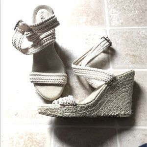 Adorable cream colored espadrille wedge