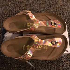 Birkenstock Mirror Shiny Rose Gizeh Sandals