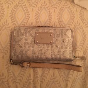 Michael Kors Wristlet