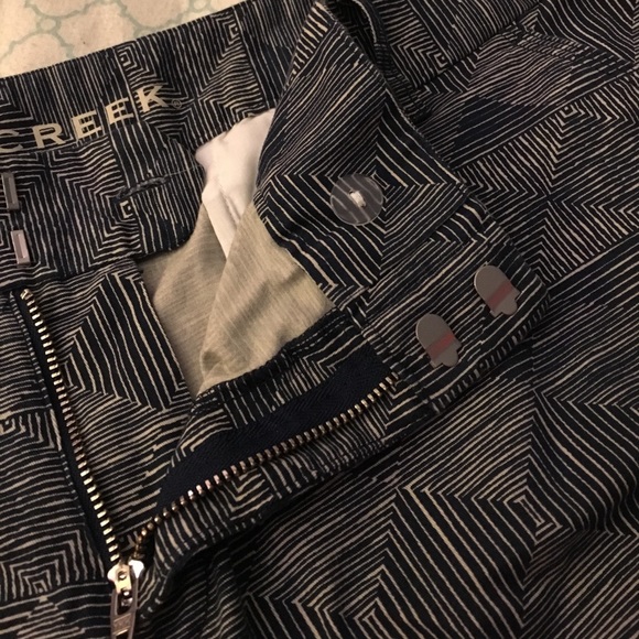 Patterned Shorts - Picture 2 of 5