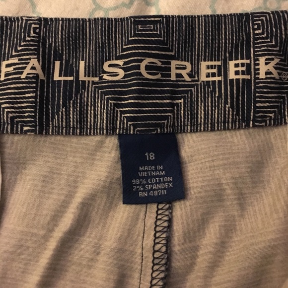 Patterned Shorts - Picture 3 of 5