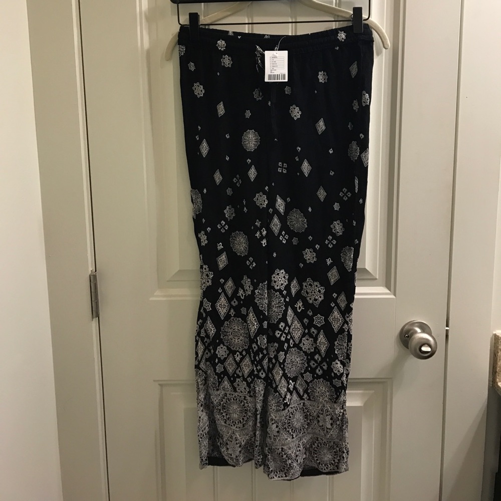 Black Mediterranean designed pants