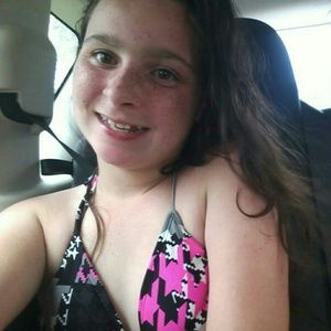 Meet your Posher, Layla