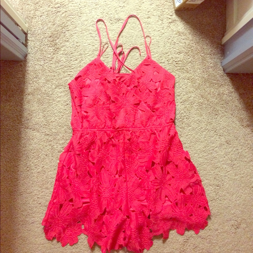 NWOT Express Lace Surplice Romper 🎉SALE!🎉