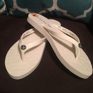 ☀️ Authentic Coach Flip Flops