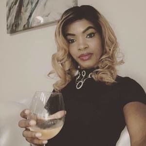 Meet your Posher, Sharonda