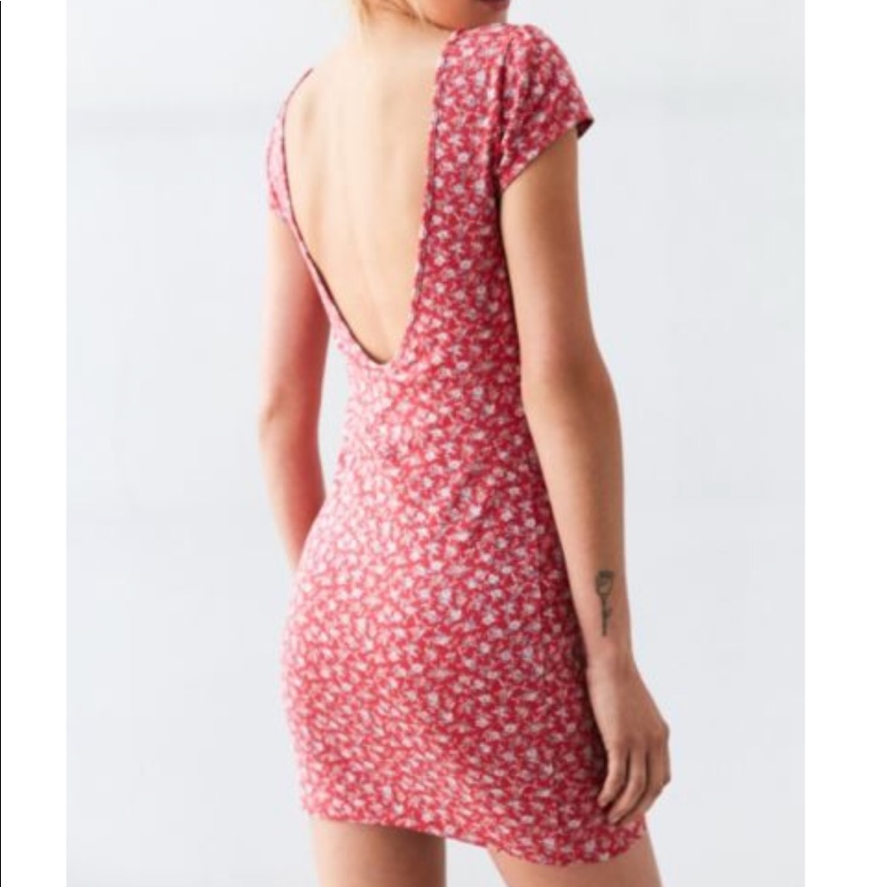 🔥NWOT Red Floral Minidress