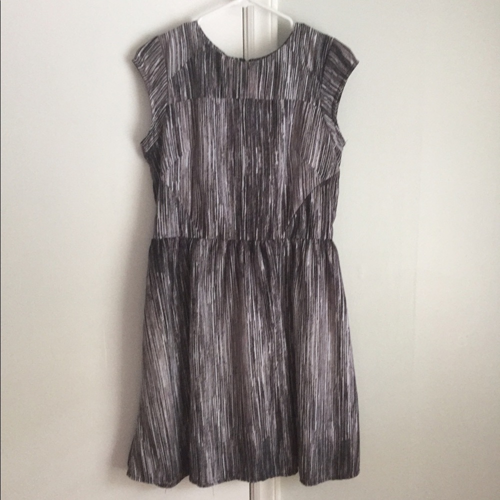 EUC Cap Sleeve Printed Work Dress