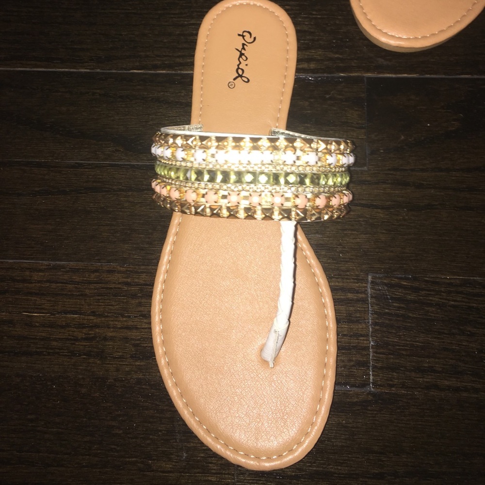 Sandals - Picture 2 of 4