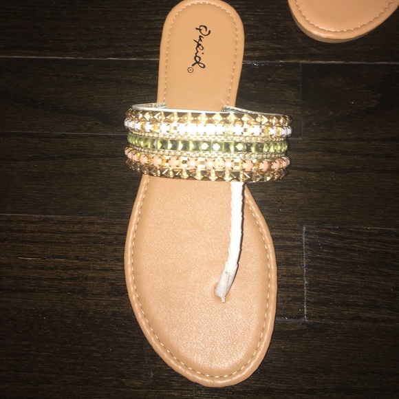 Sandals - Picture 2 of 4