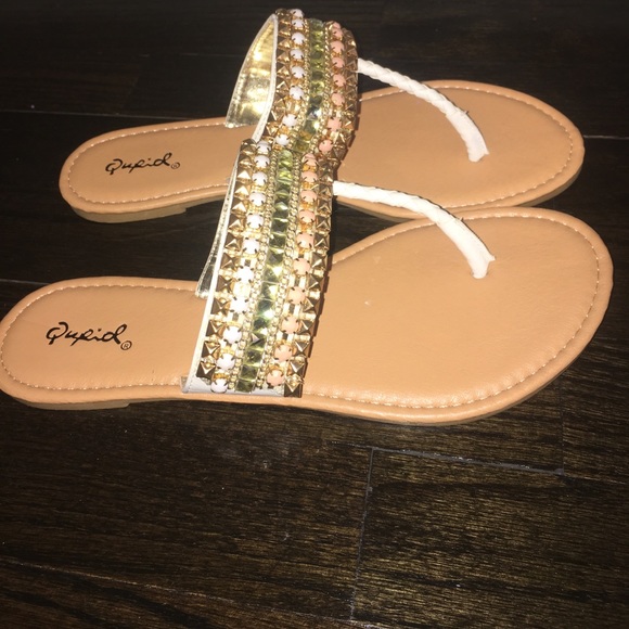 Sandals - Picture 3 of 4