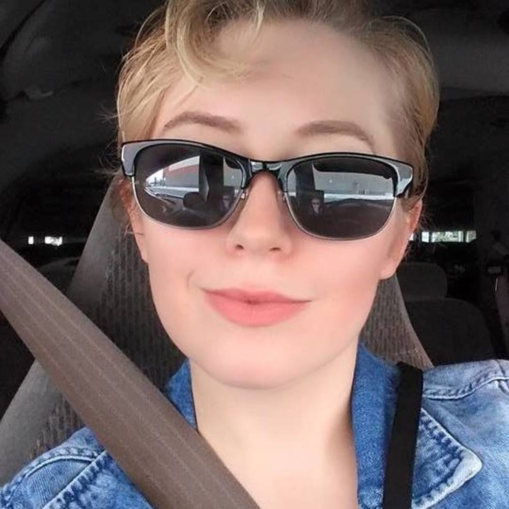 Meet your Posher, Stacey