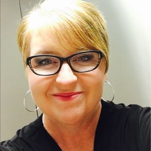 Meet your Posher, Helen