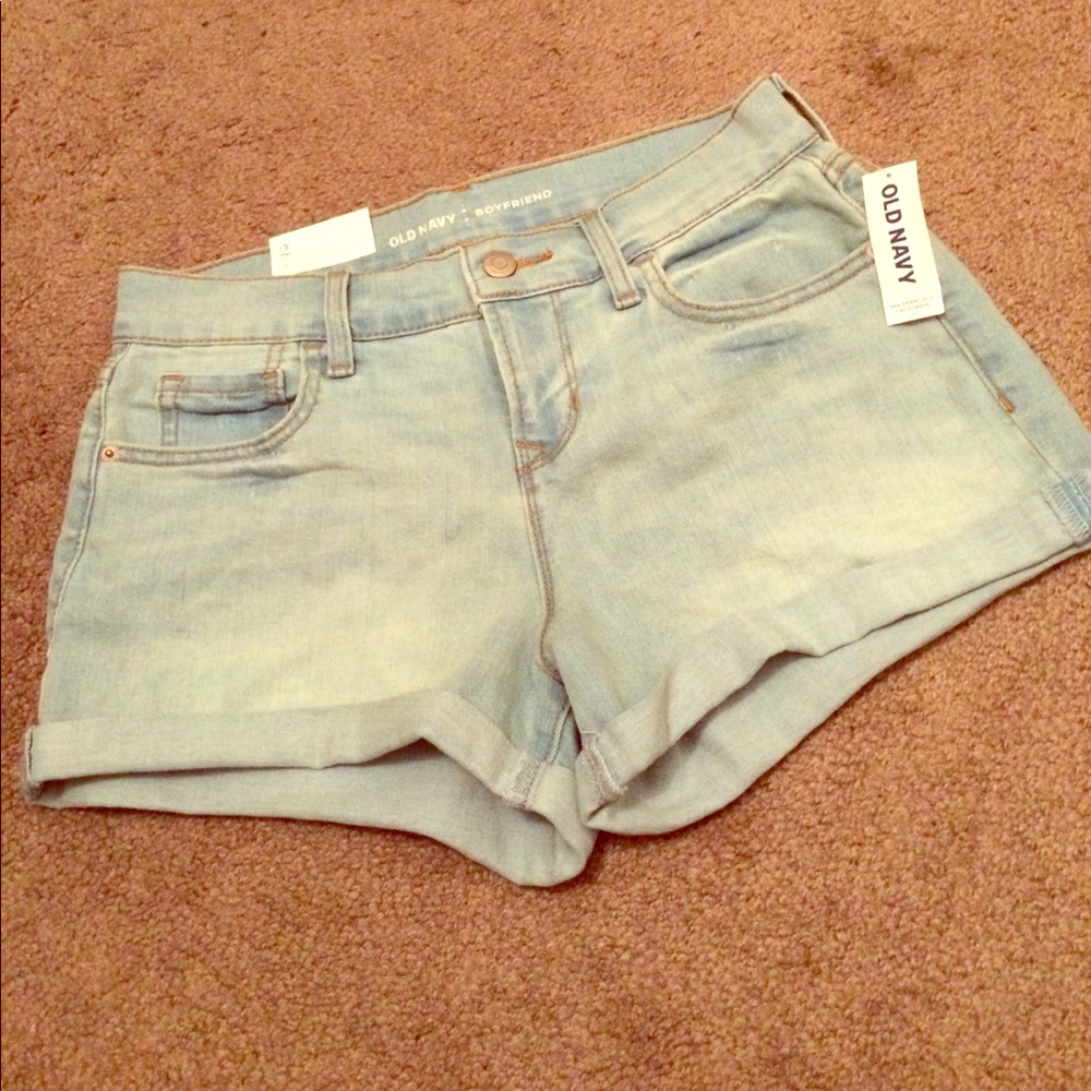 Old navy boyfriend shorts