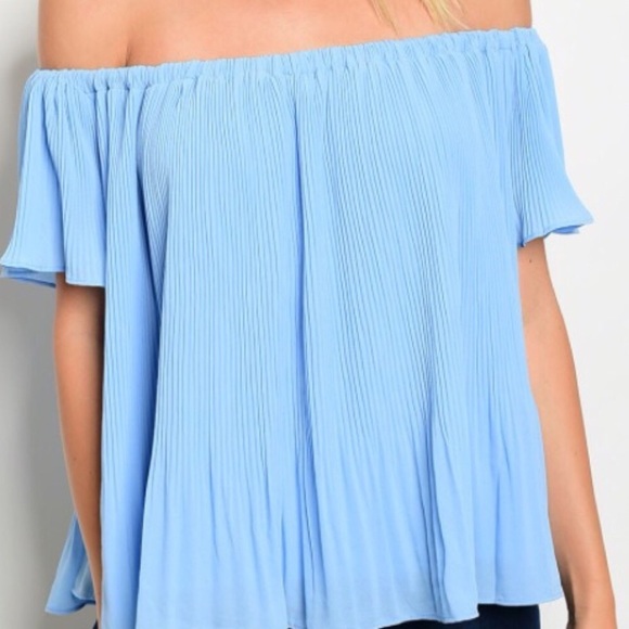 ❗️LAST ONE❗️🆑Blue off the shoulder top - Picture 4 of 4