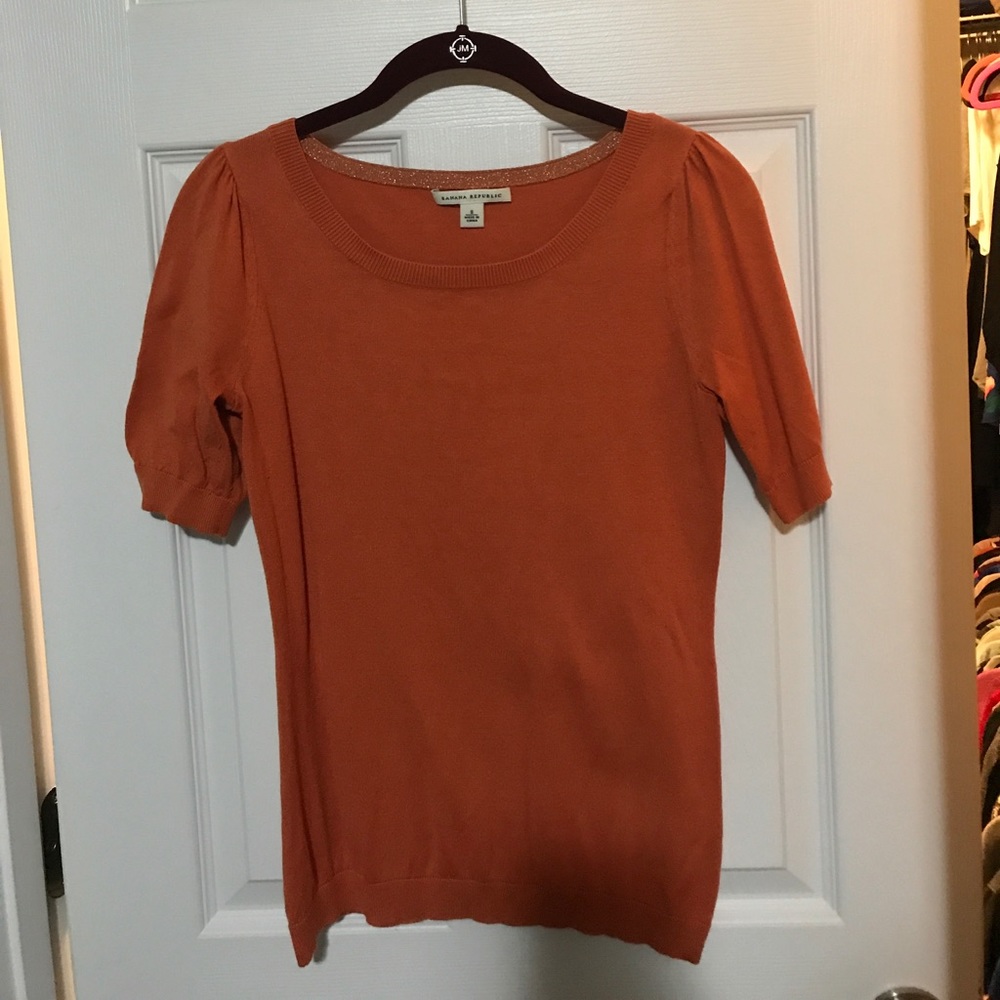 Short sleeve sweater