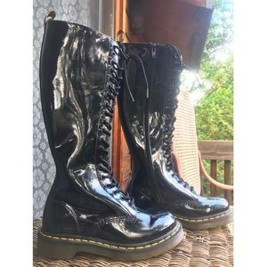 DR. MARTENS KNEE HIGH BOOTS