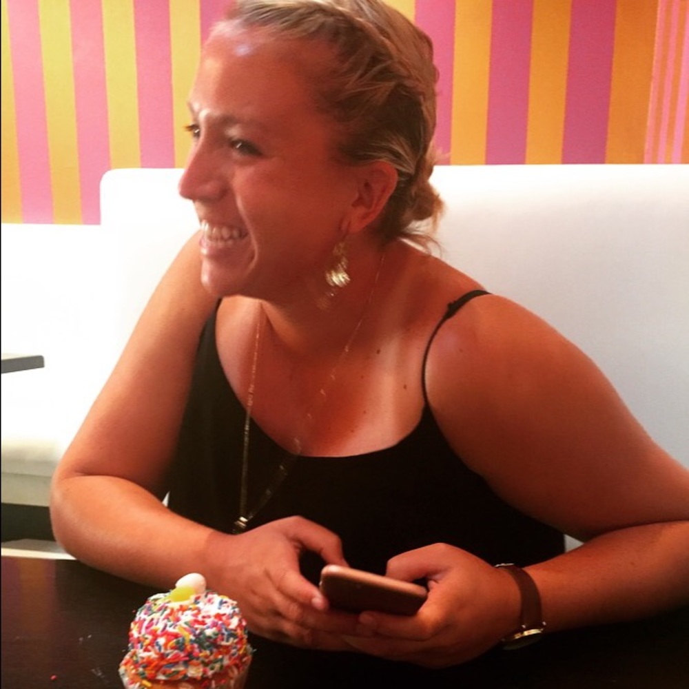 Meet your Posher, Laura
