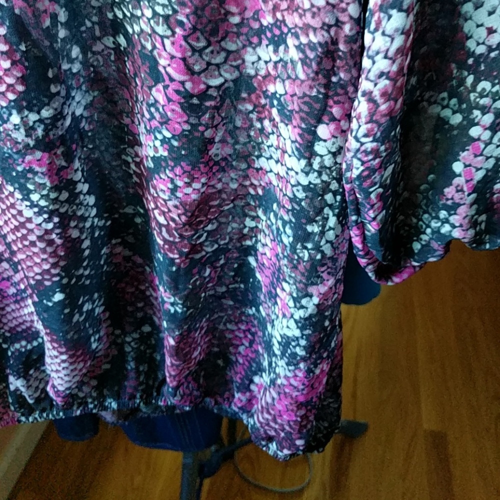 Pink python print blouse - Picture 4 of 5