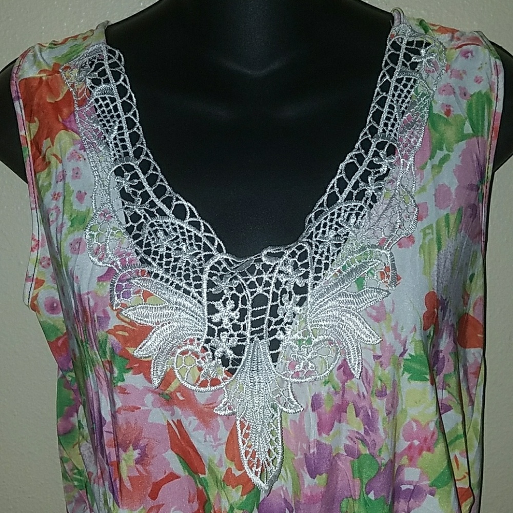 Tank top - Picture 2 of 2