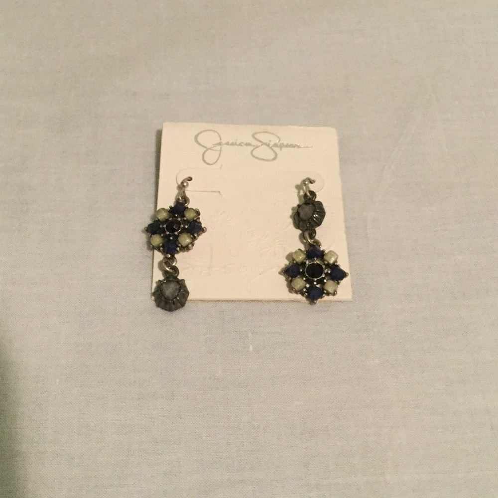 Jessica Simpson ear rings